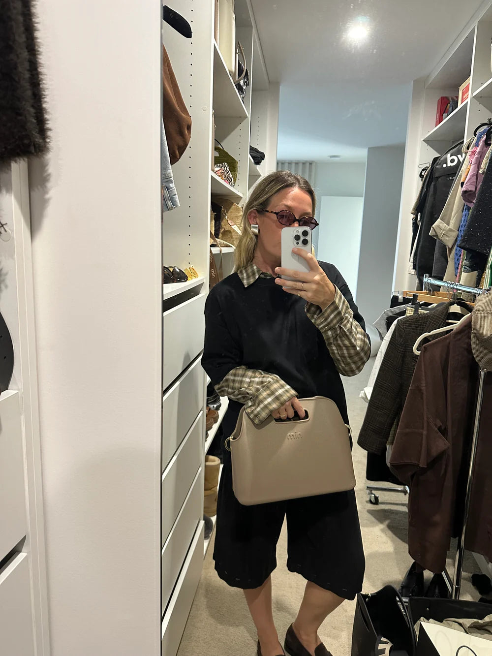 The BB Tote Set Taupe