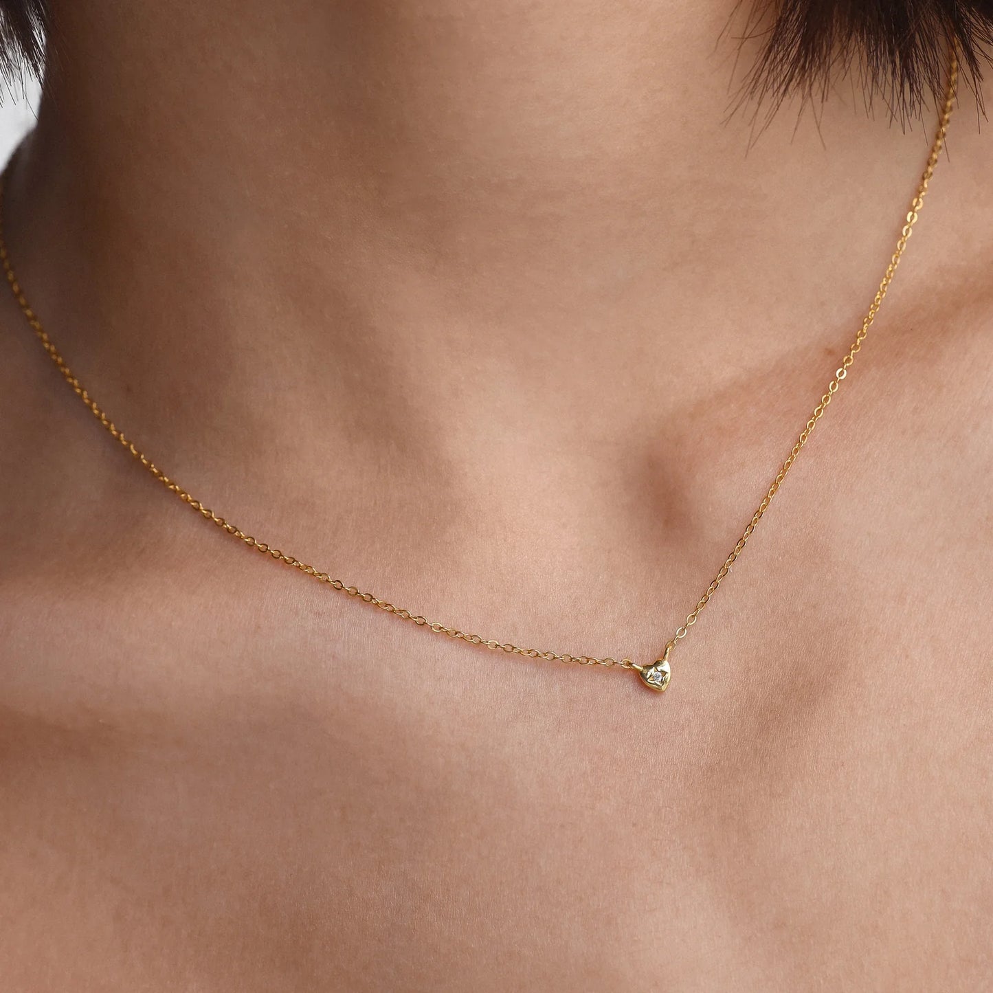 Mini Heart Necklace Gold