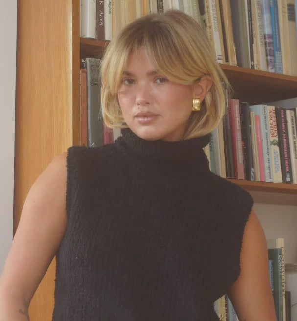 Ribbed Gold Earrings