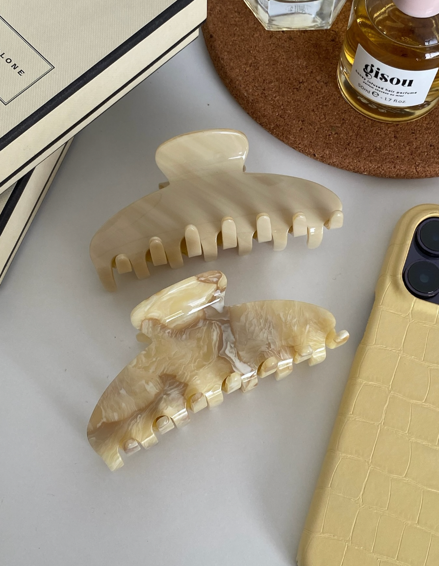 Big Effing Clip Chantilly