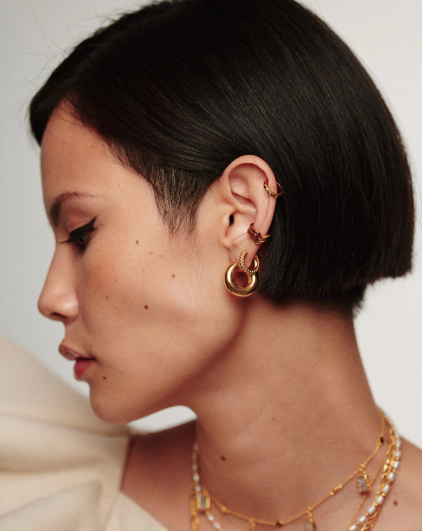 Chubby Medium Hoop Earrings Gold Plated