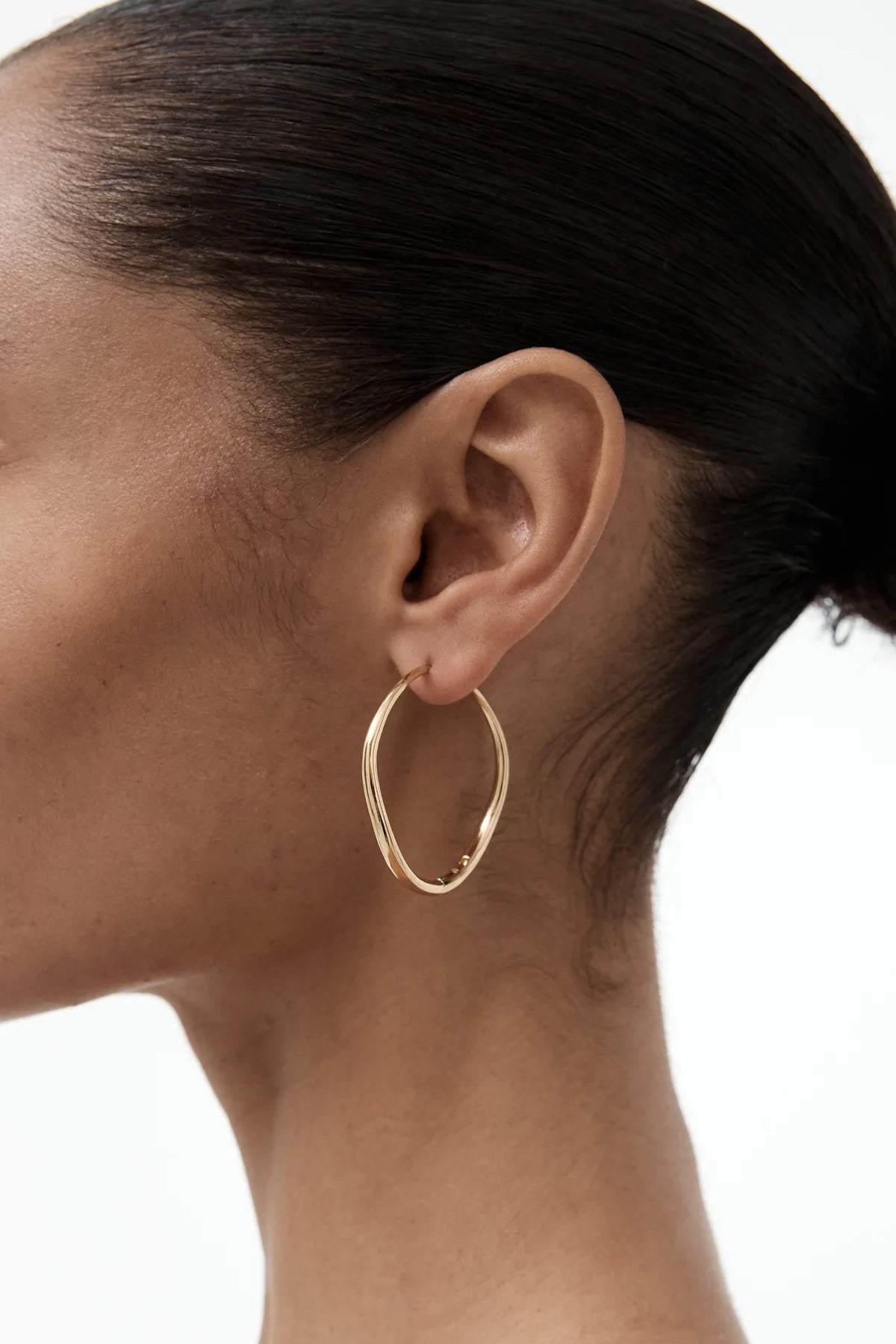 Nina Gordon Momento Large Hoops Gold