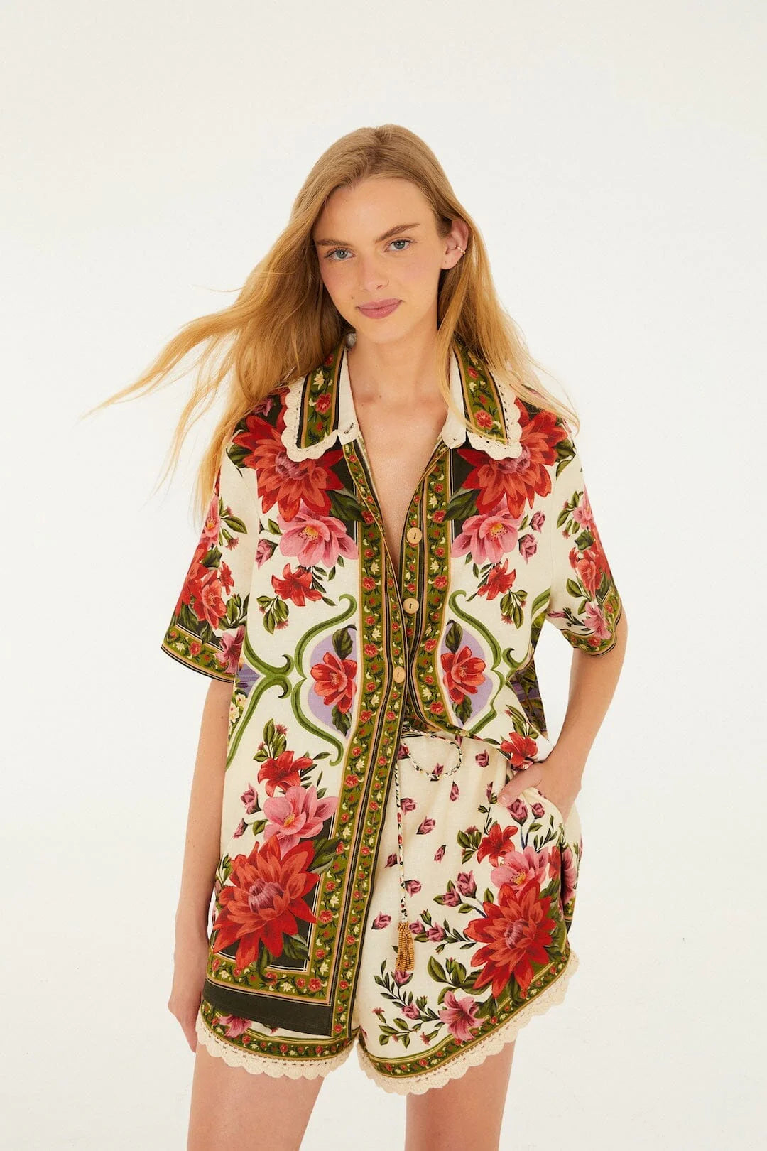 Wonder Rio Sand Short