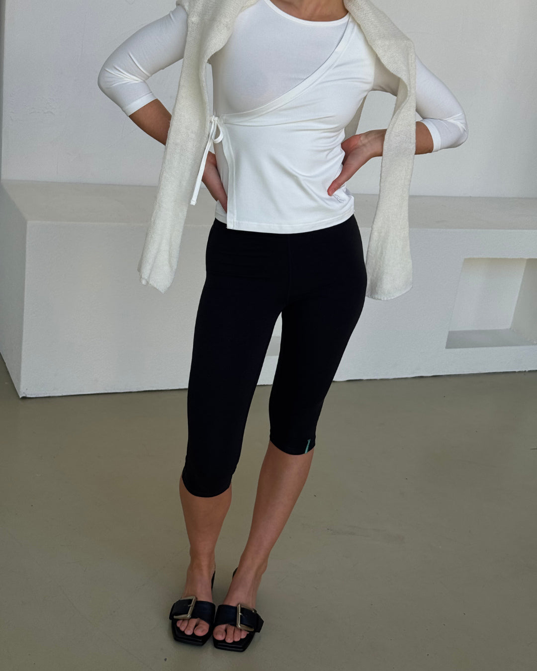Capri Legging Black Organic Cotton Bamboo