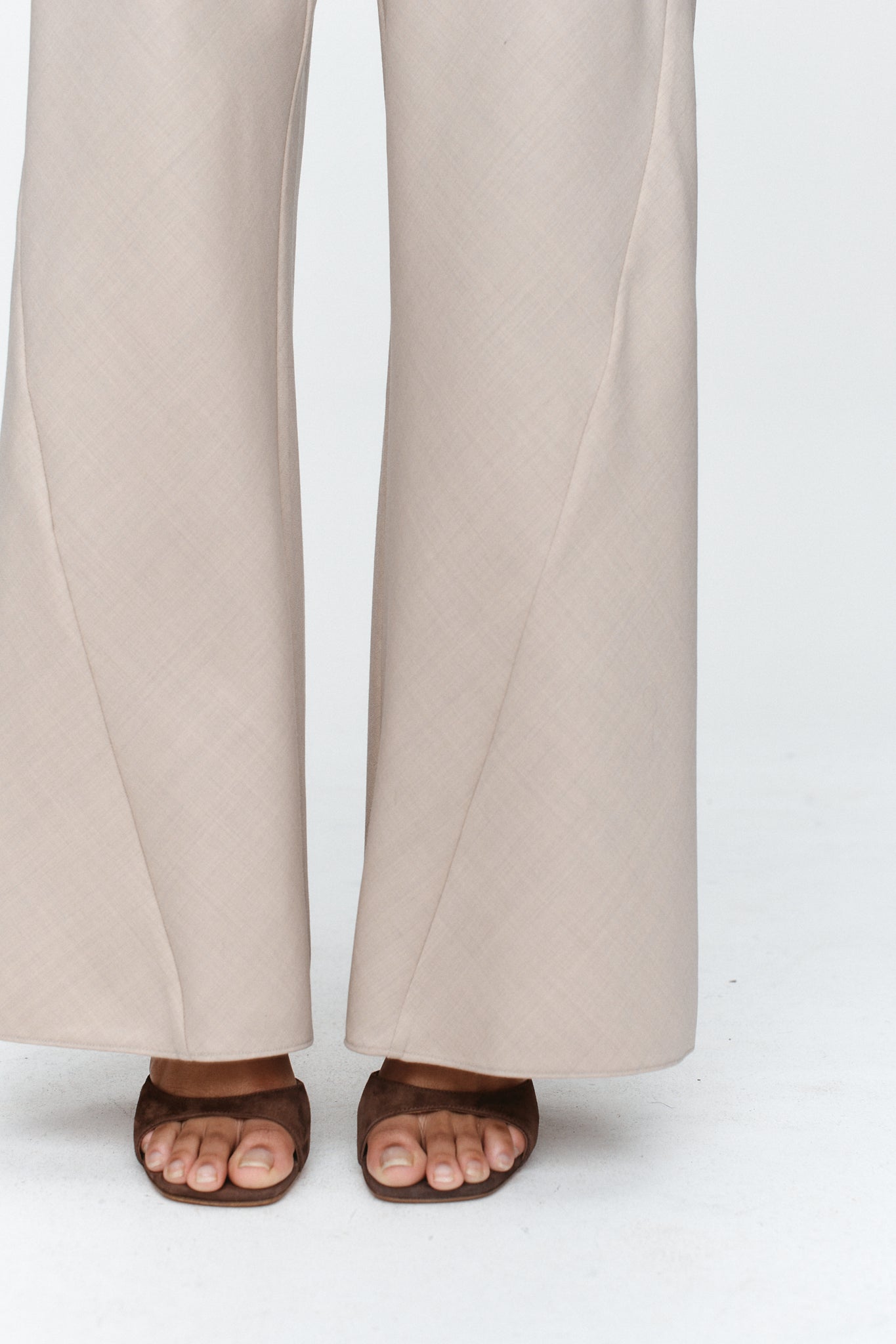 Alicia Pant Sesame