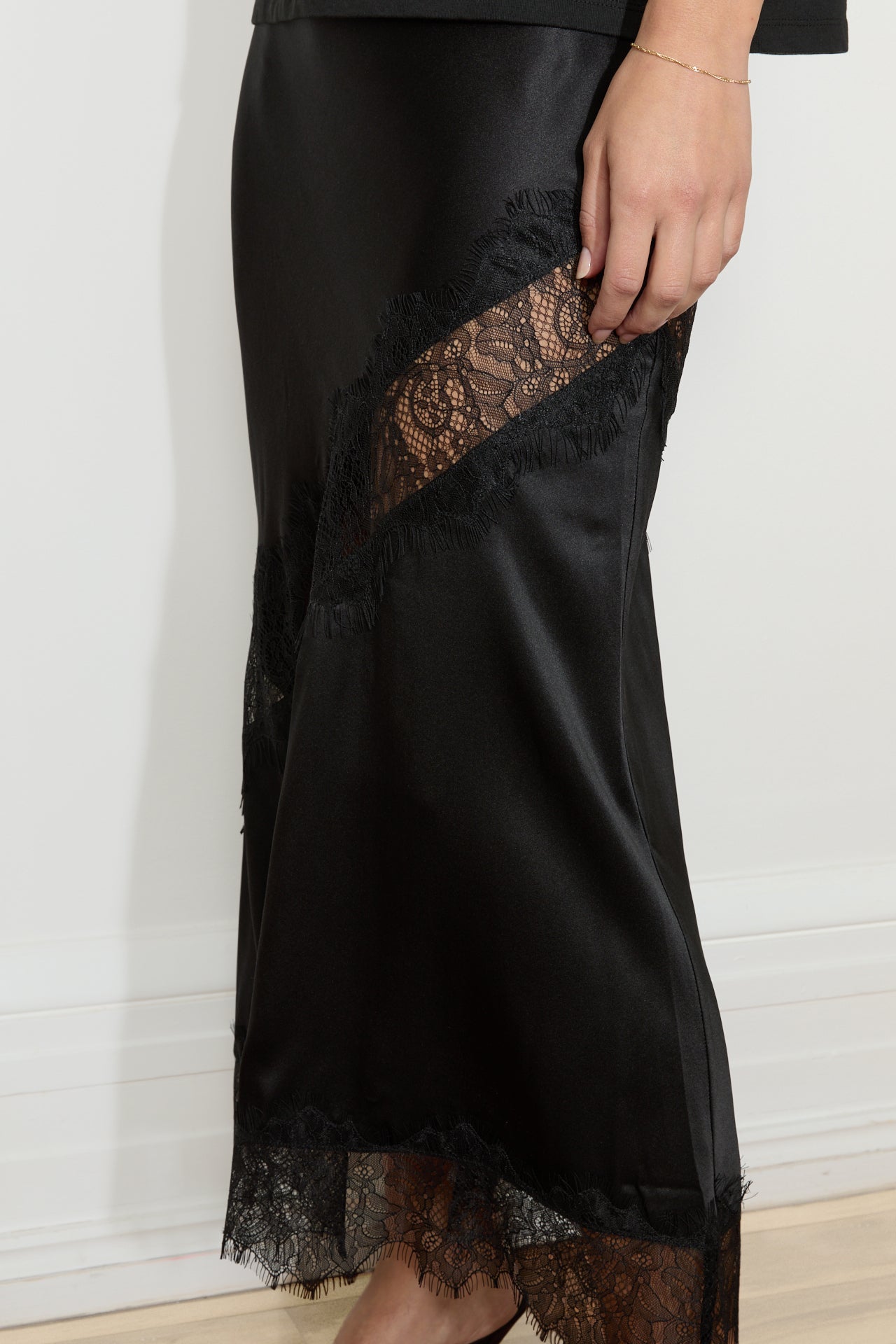 Silk Lace Skirt Black