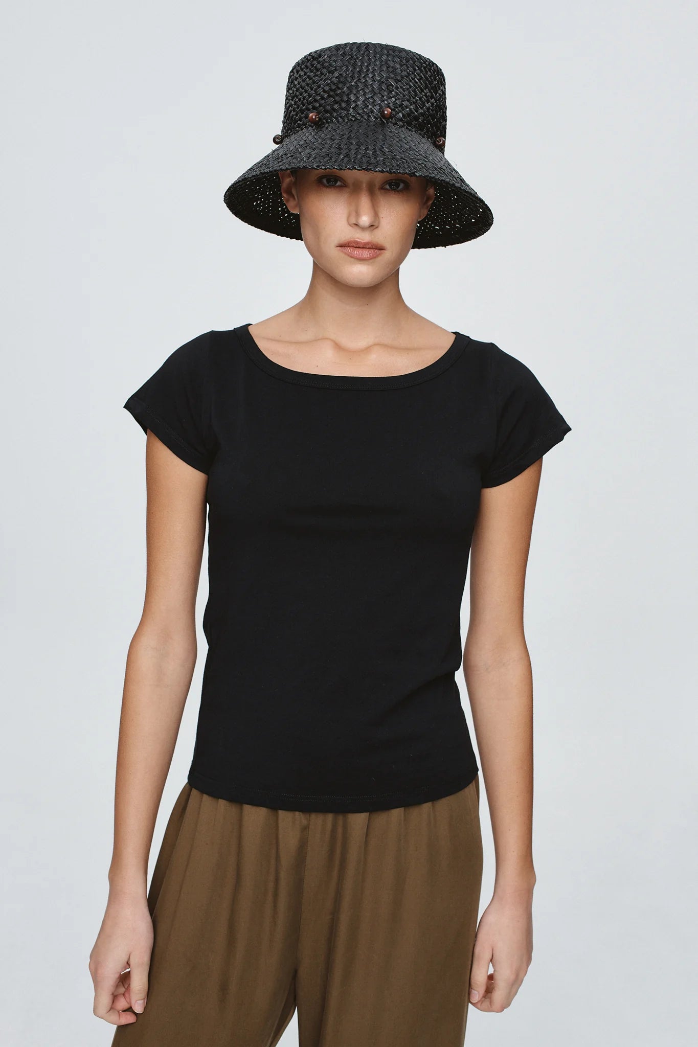 Avia Hat Black