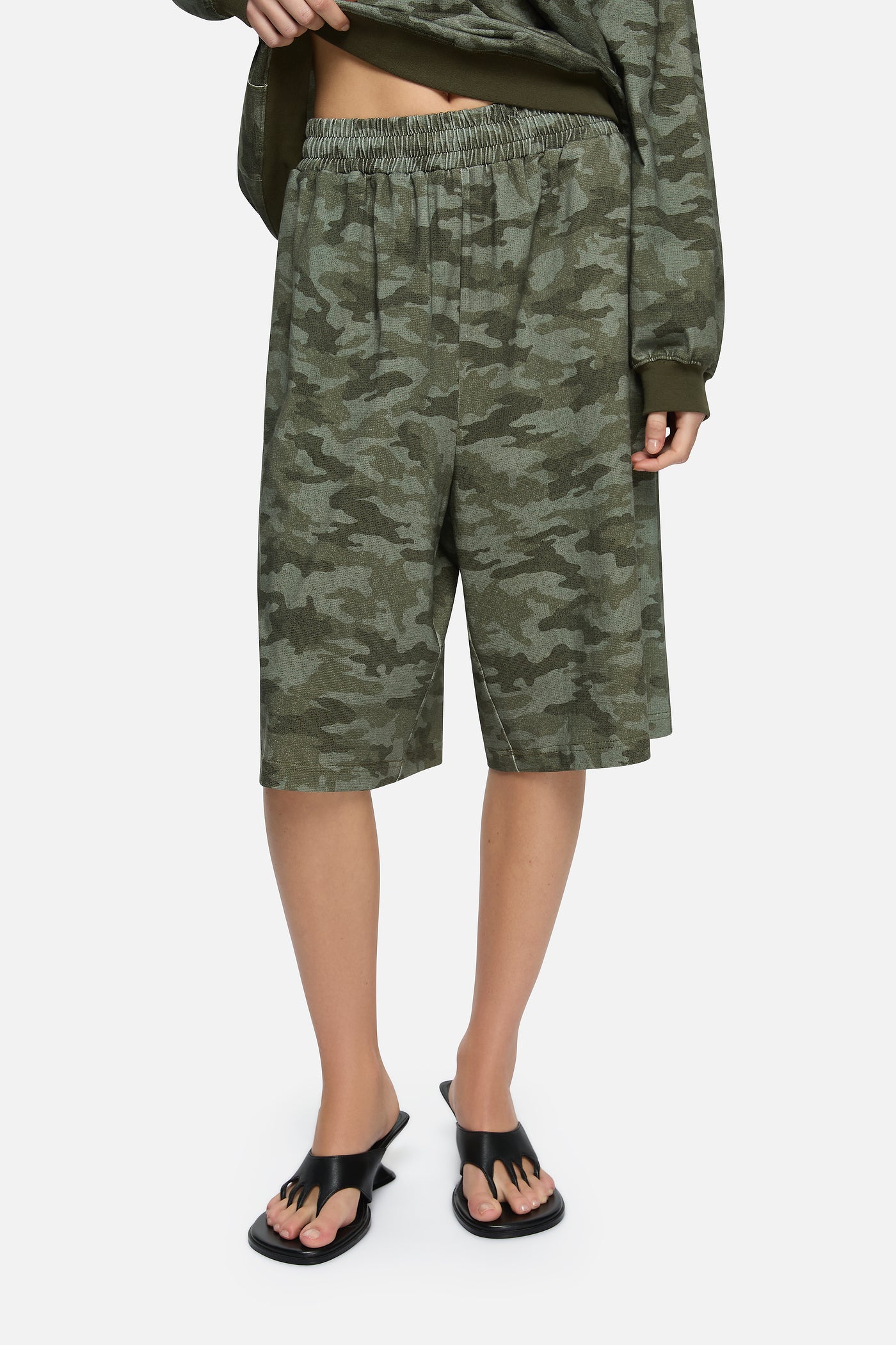 Blanca Indi Shorts Khaki