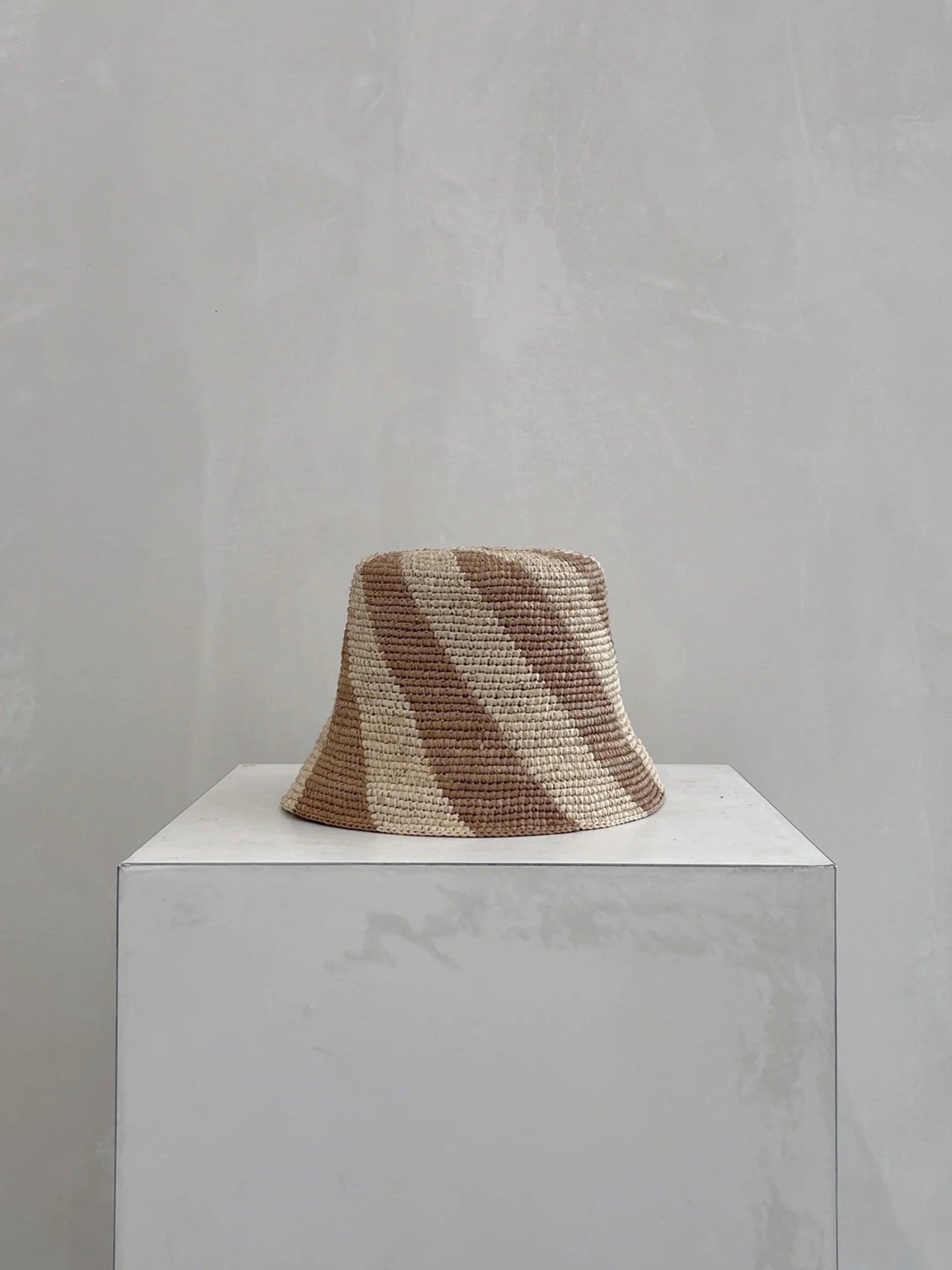 Cyla Bucket Hat Bronze and Natural Spiral