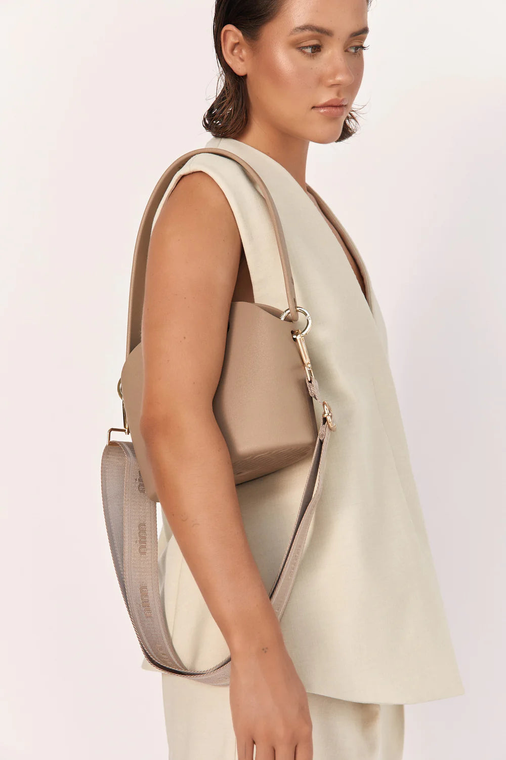 The BB Mini Set Taupe