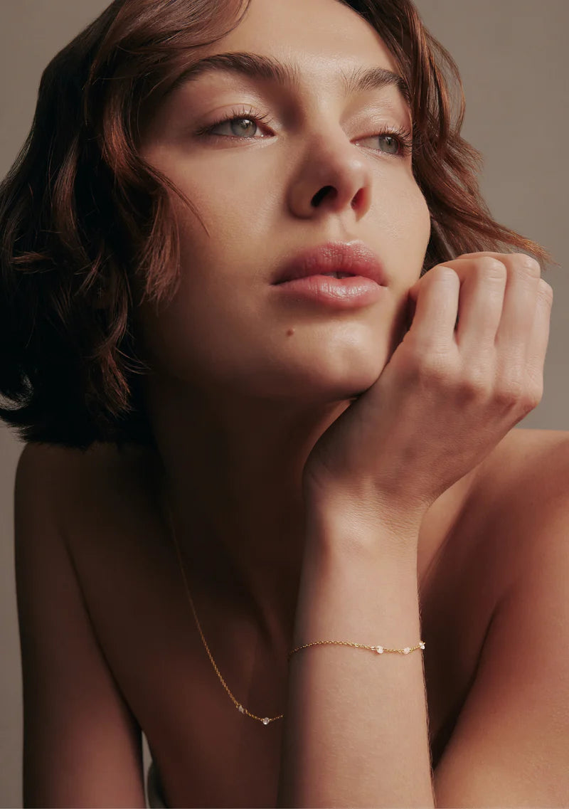 Floating Stone Bracelet Gold