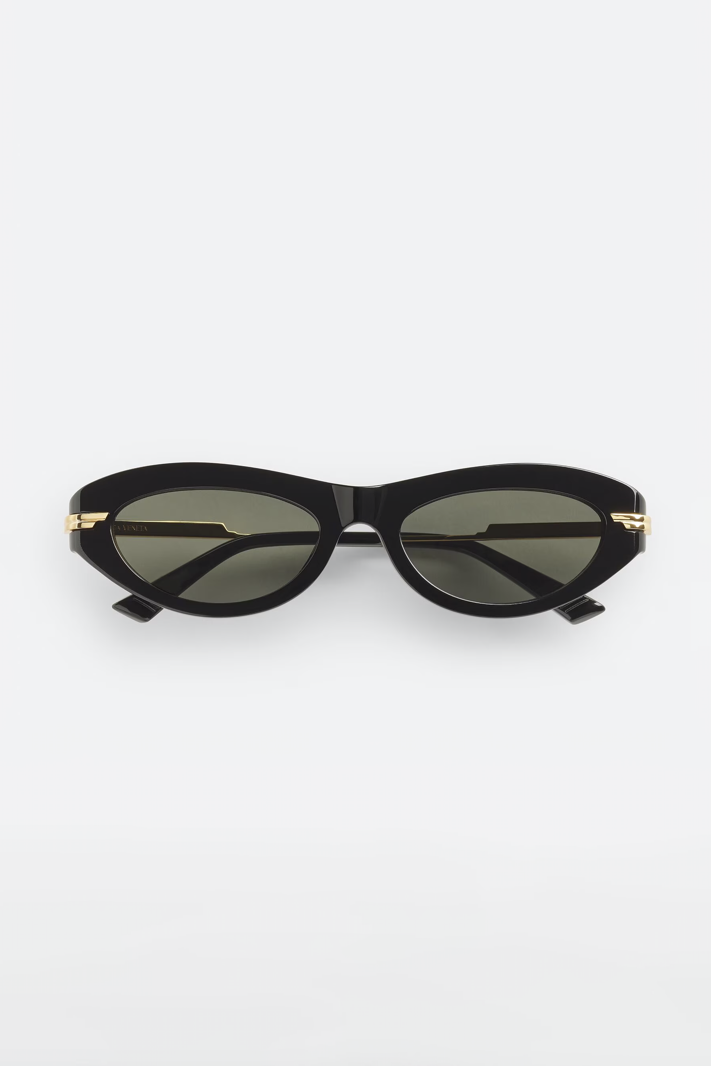 Bottega Veneta Classic Cat Eye Sunglasses Black BV1368S001