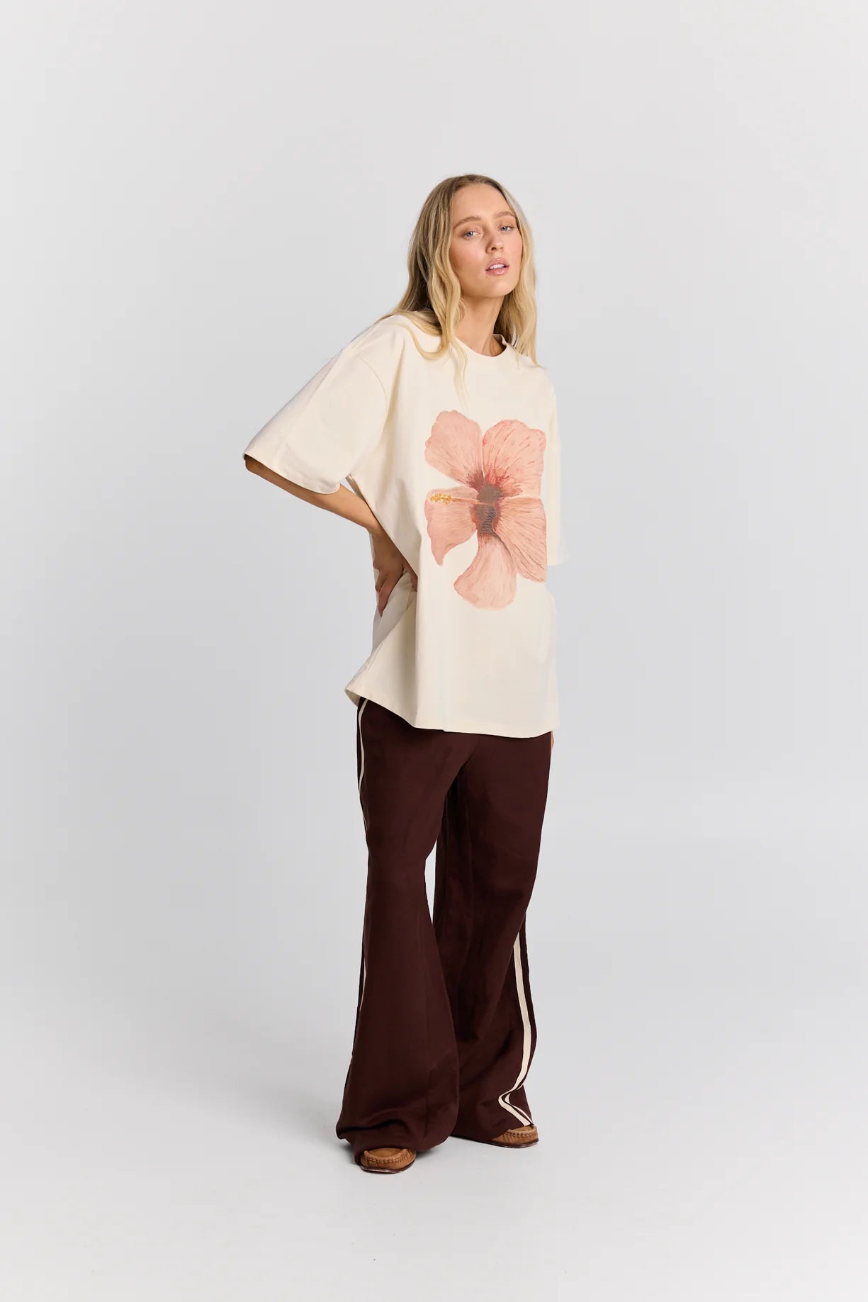 Burgundy Hibiscus Oversize Tee Ivory
