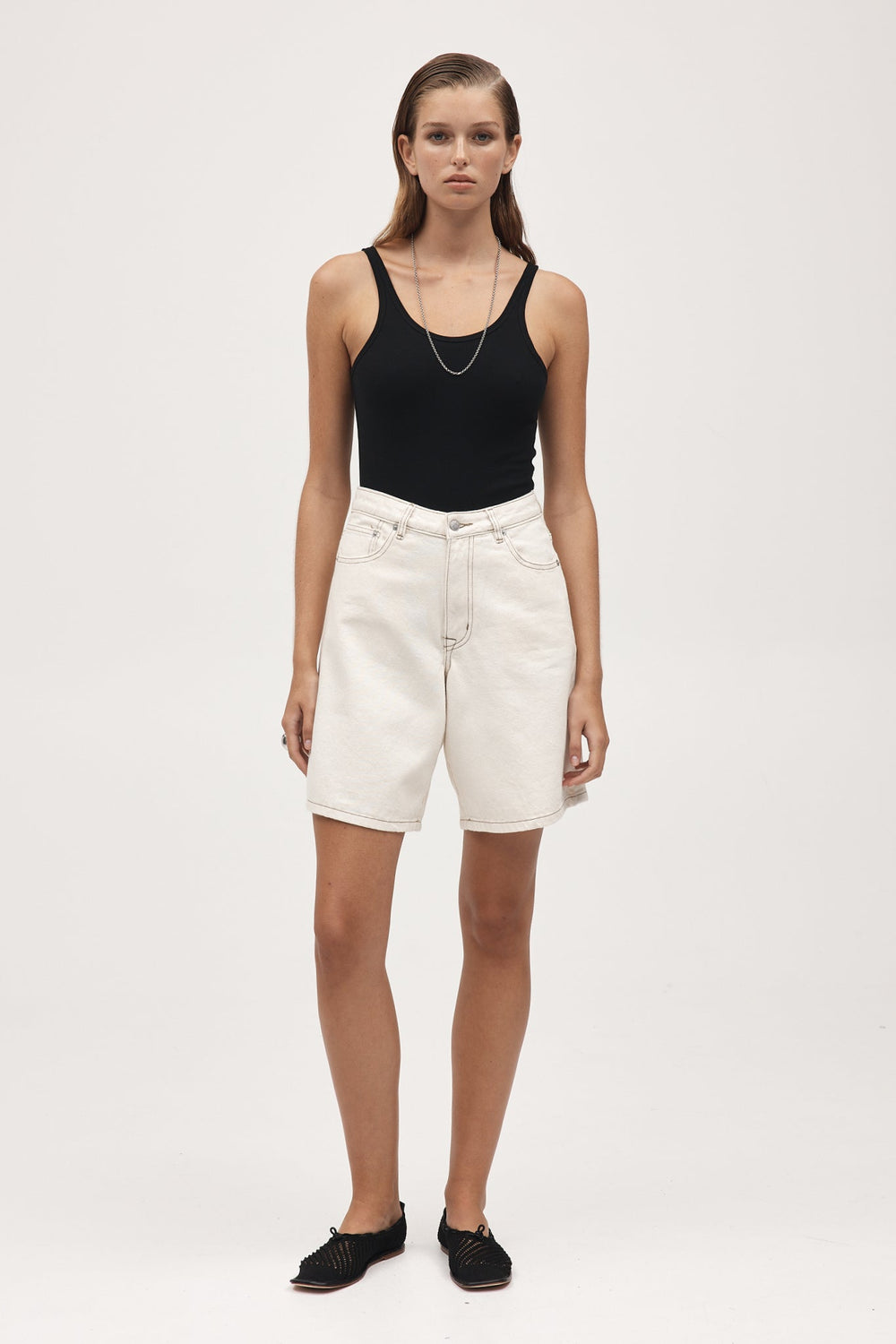 Relaxed Jean Short Ecru