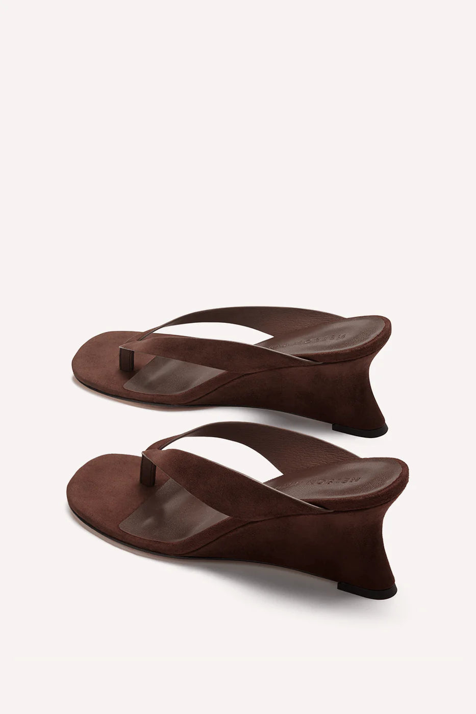 Neive Wedge Walnut