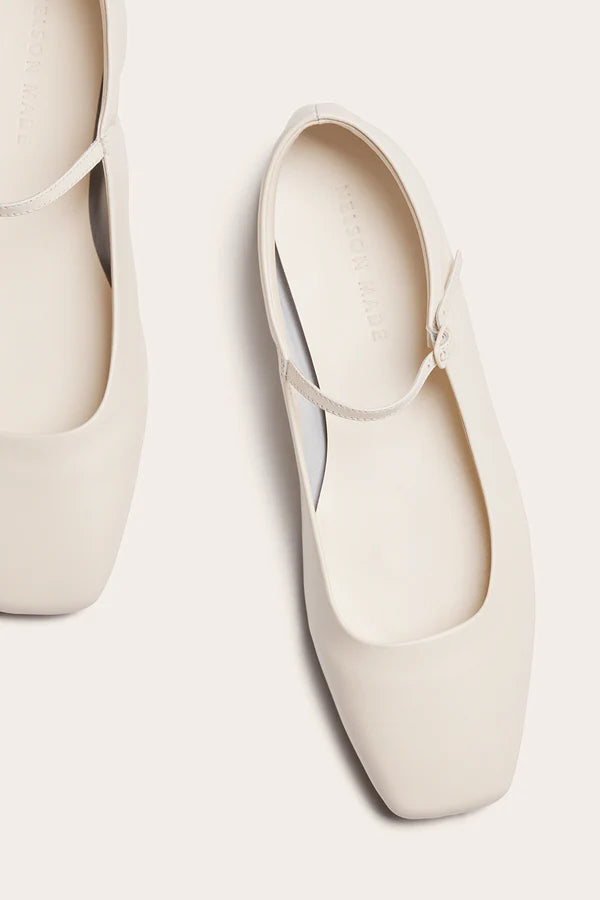 Phoebe Flat Crema