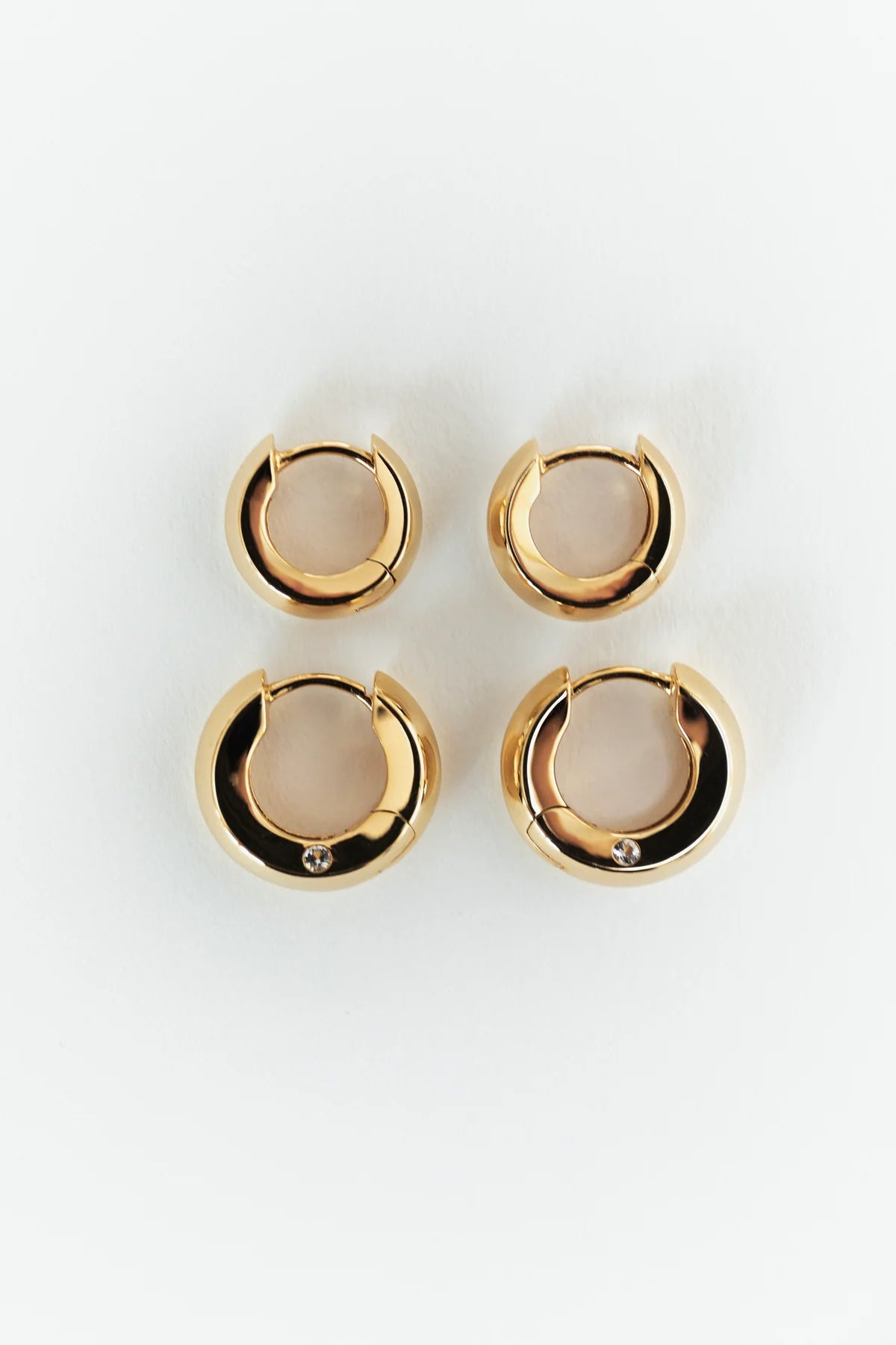 Low Beam Hoops Small Gold