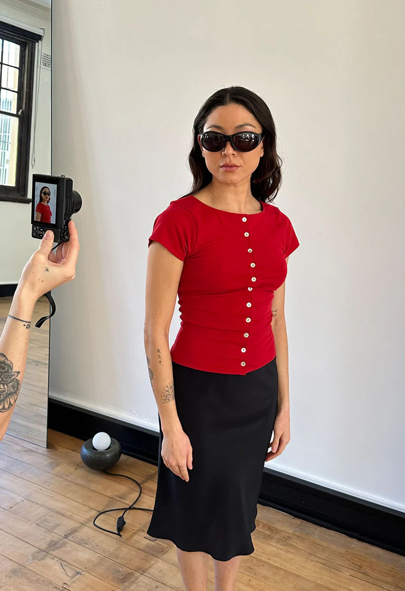 Button Through Tee Rossa