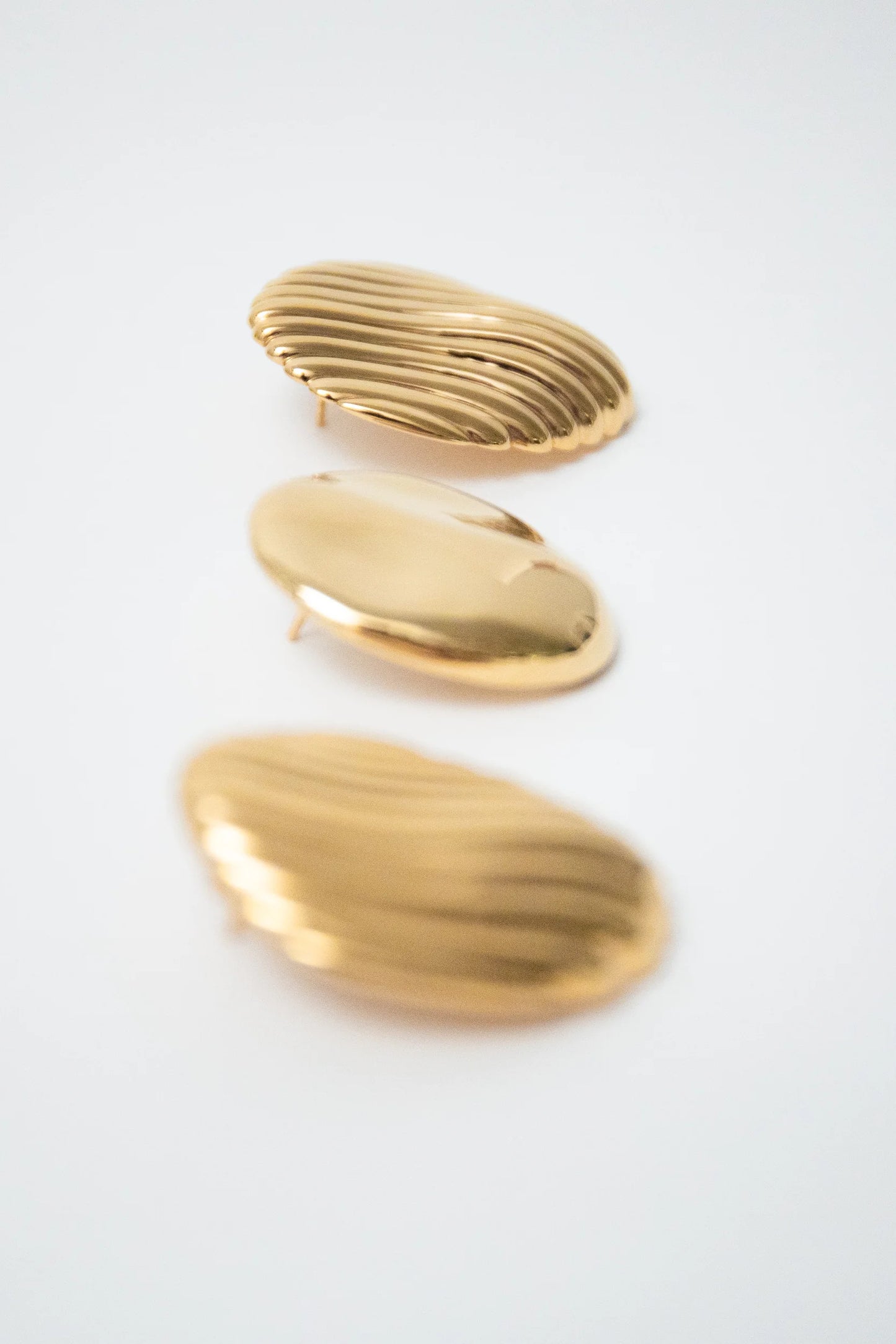 Paloma Dome Earrings Large Gold