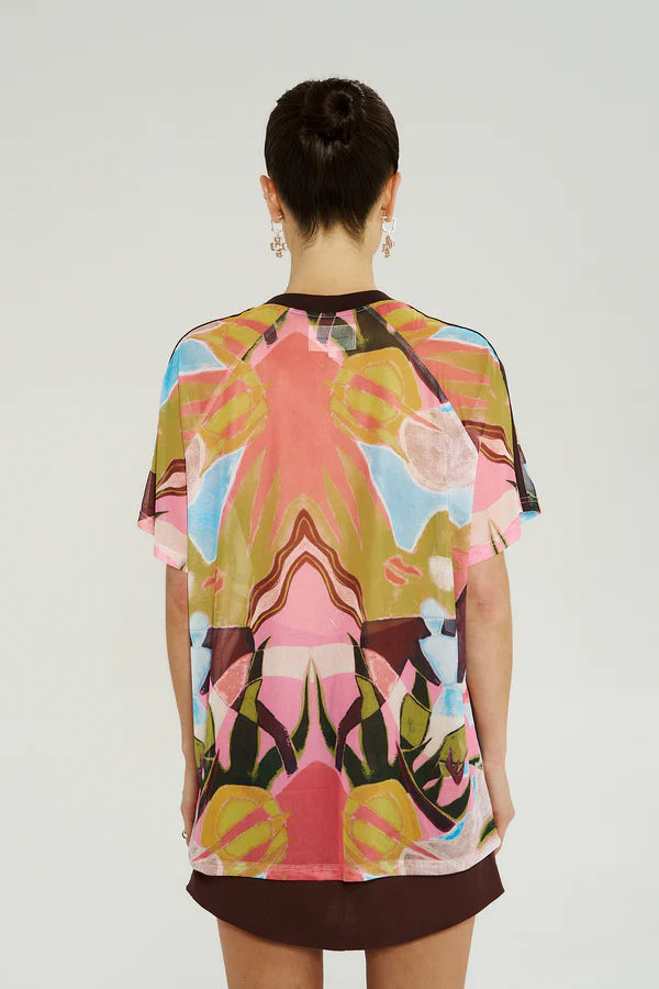 V Neck Mesh Tee Wonderland