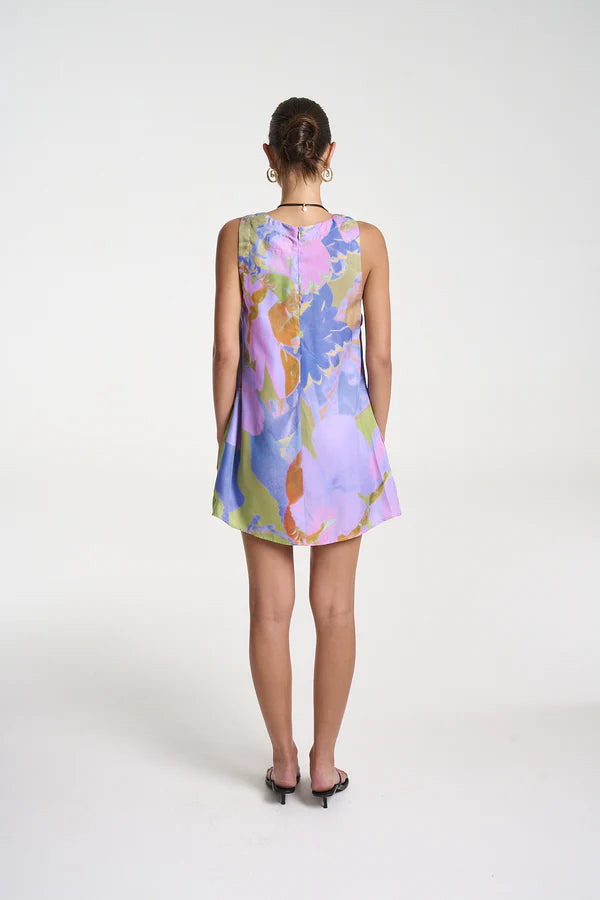 V neck shift dress Bananas