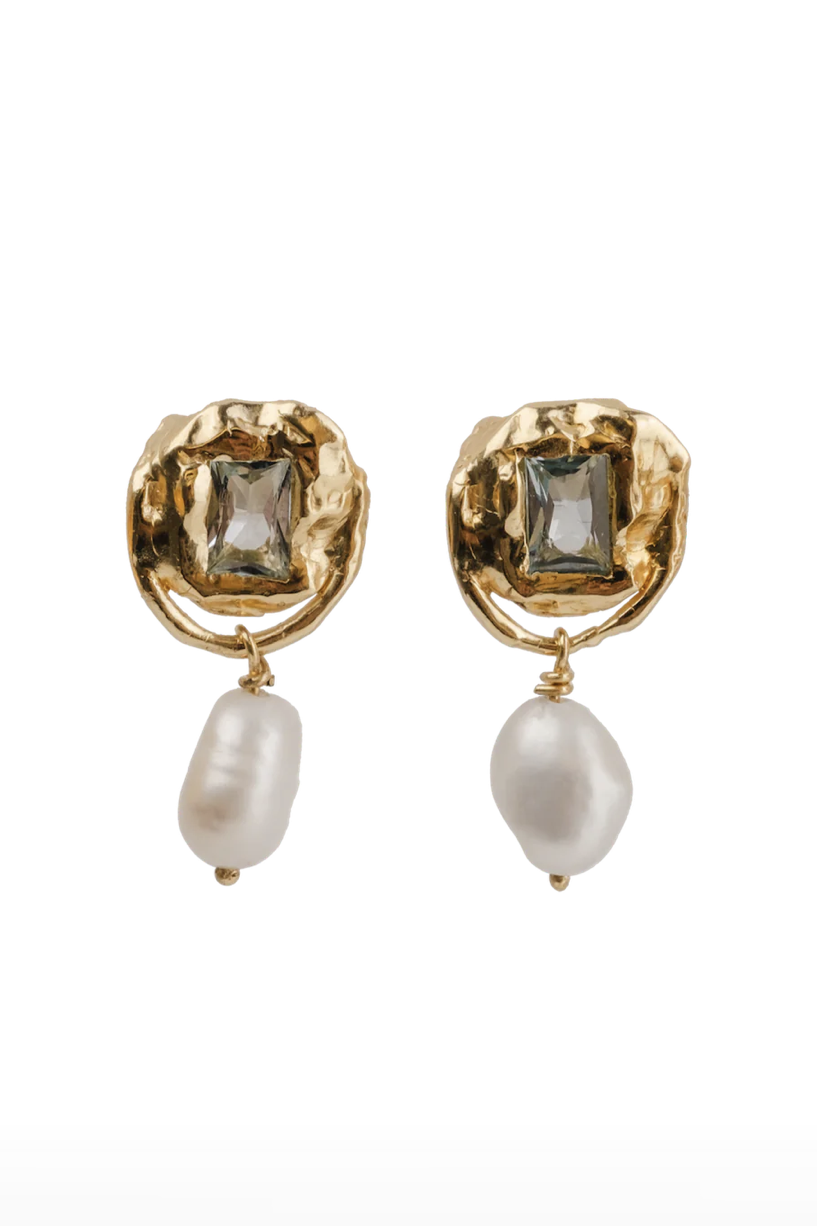 Pearl Muse Earrings