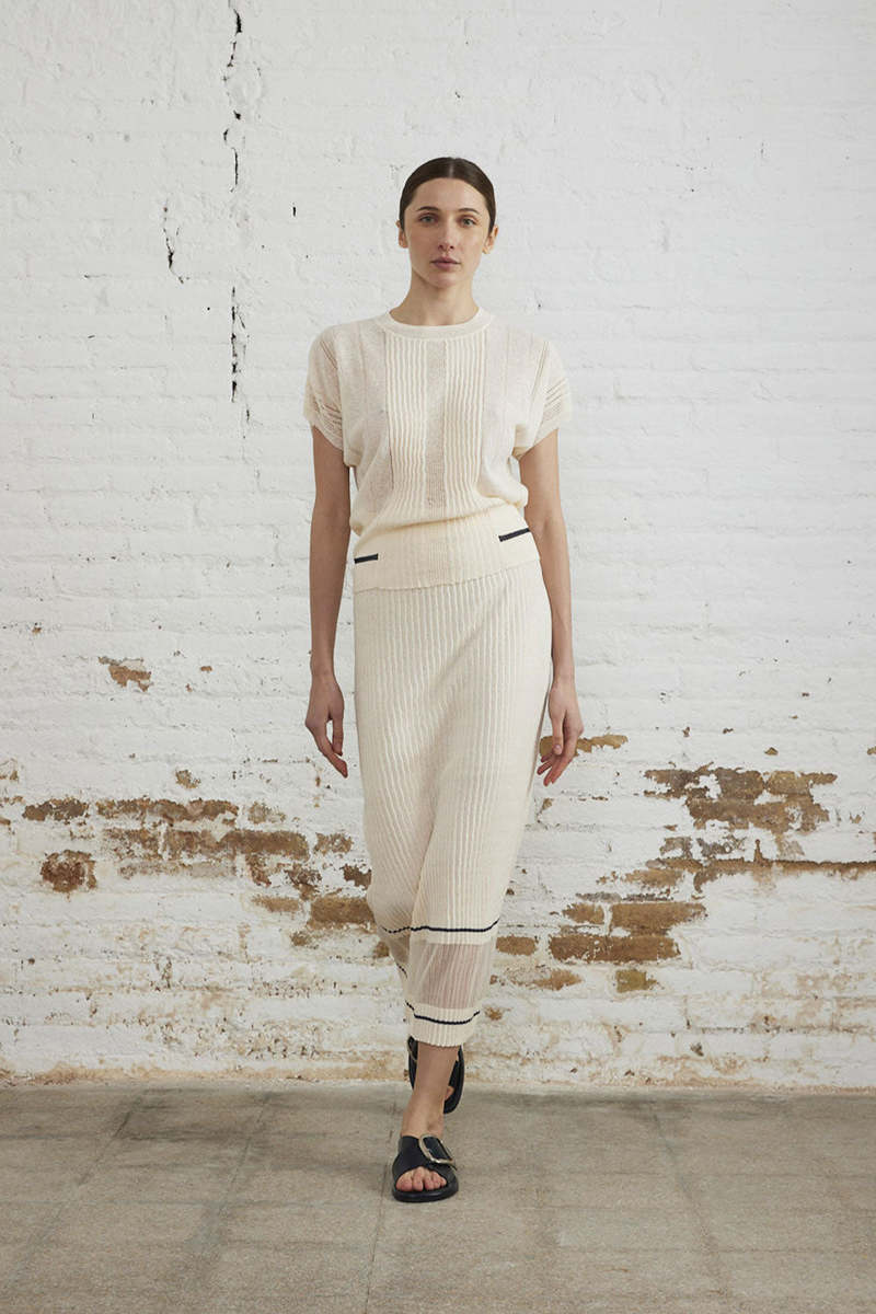 Drop Sleeves Sweater Cream