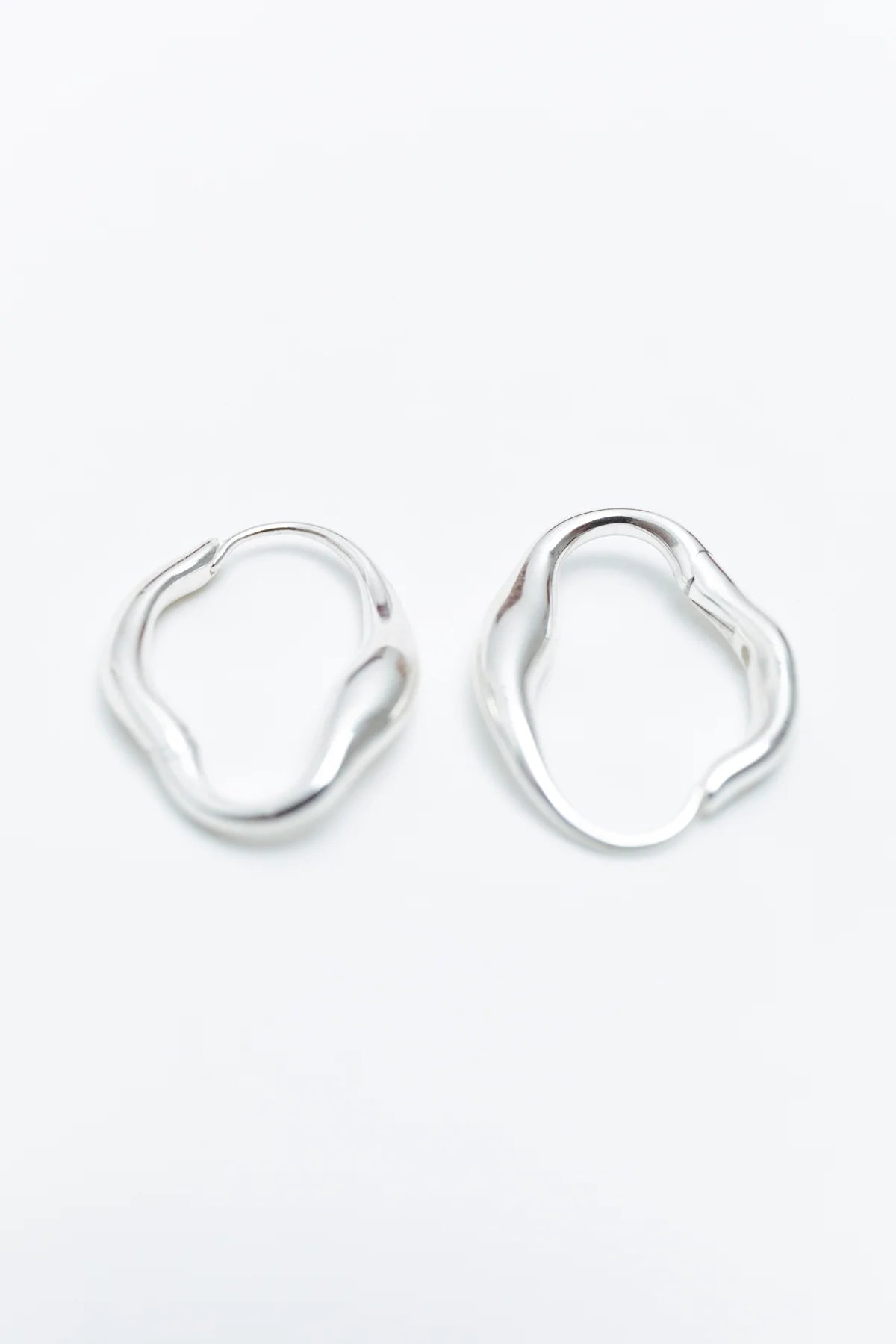 Version Hoops Medium Silver