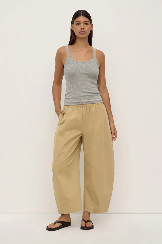 Lola Barrel Pant Tan