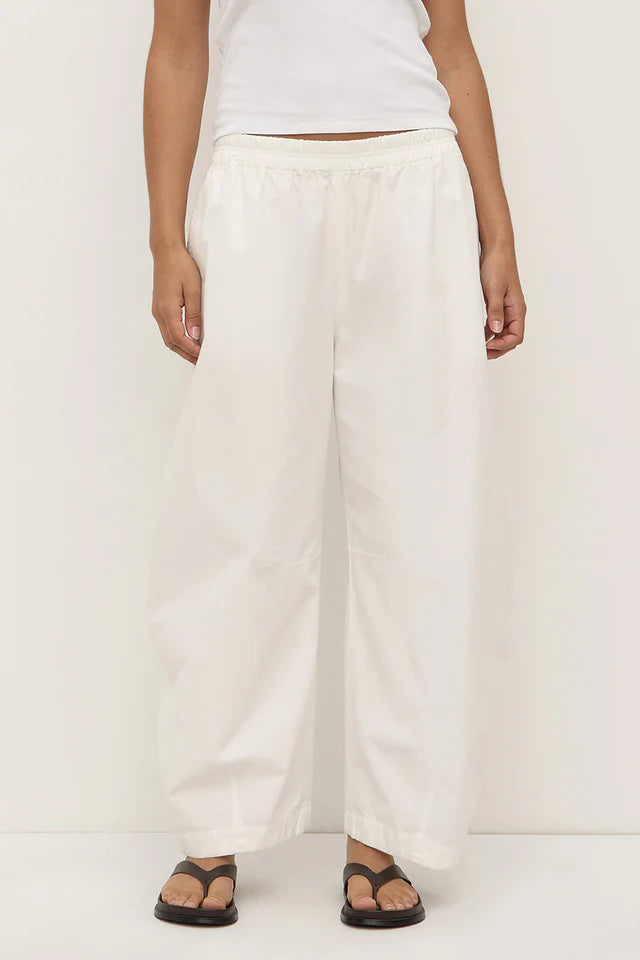 Lola Barrel Pant White