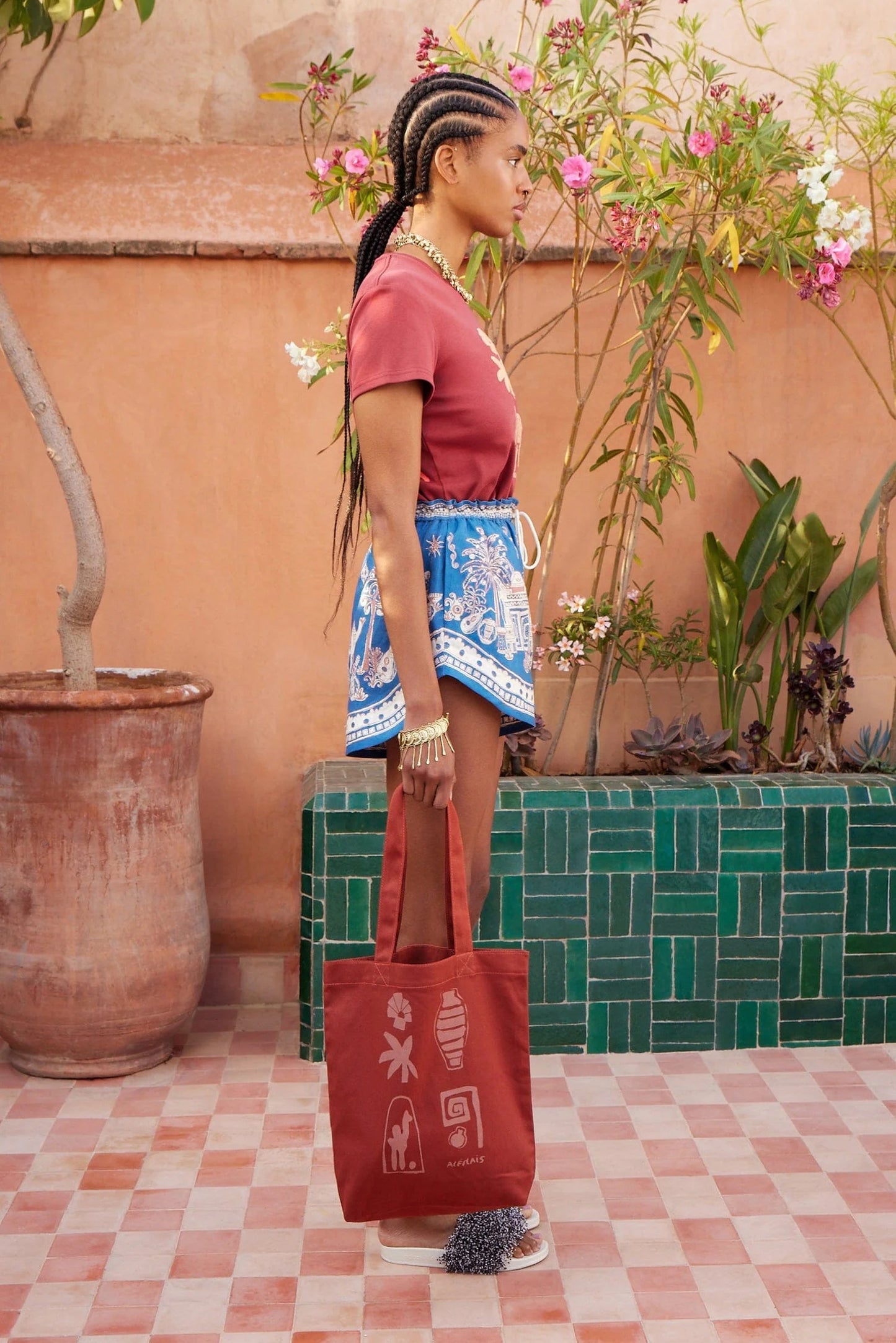 Laurence Chenille Fitted Tee