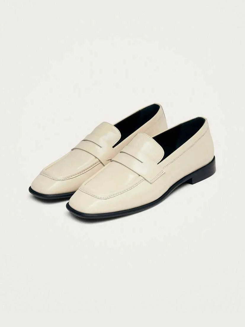 Zaha Leather Loafers Cream