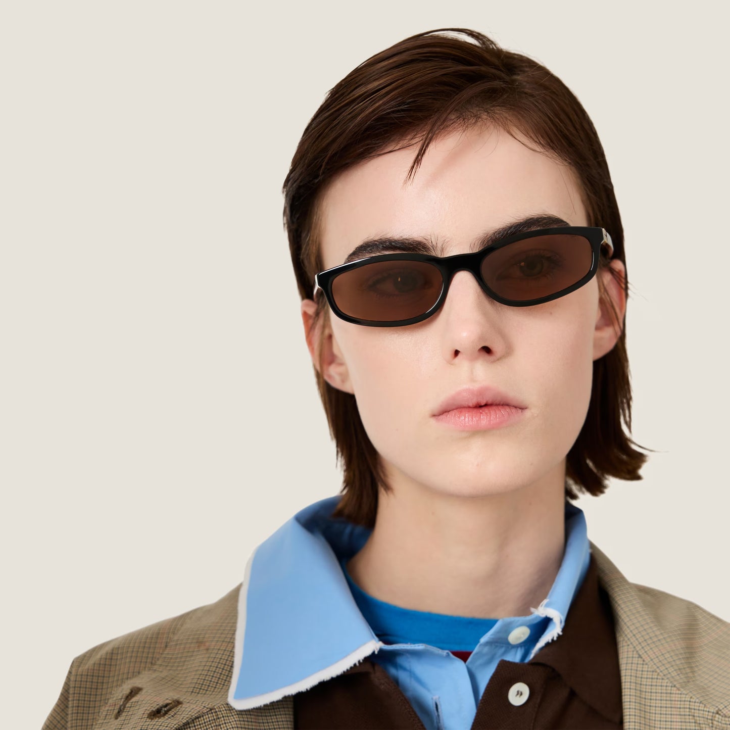Miu Miu Regard sunglasses 0MU 106S Black and Brown