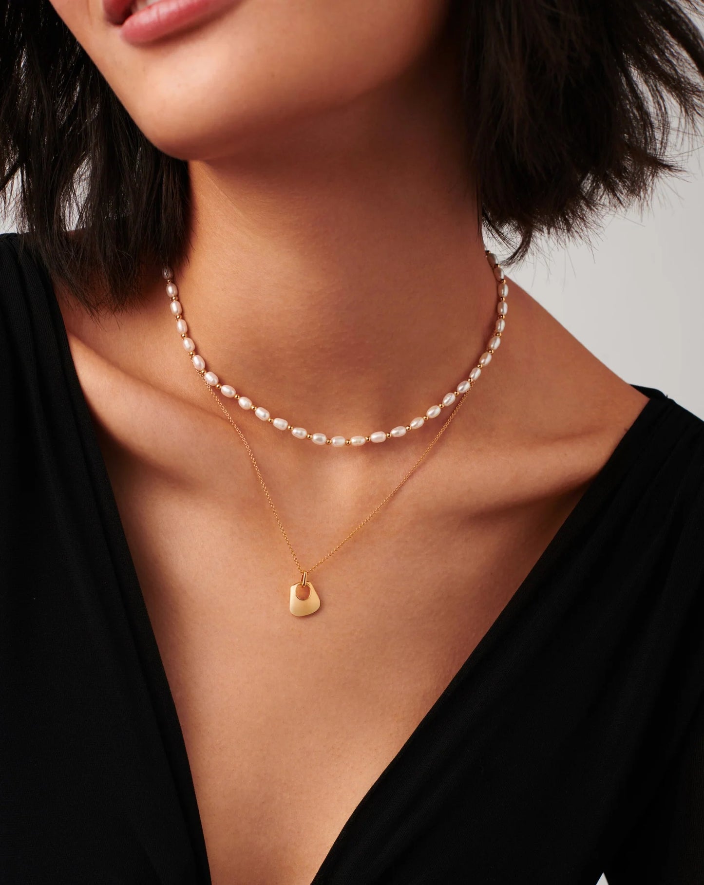 Hera Ridge Mini Pendant Necklace