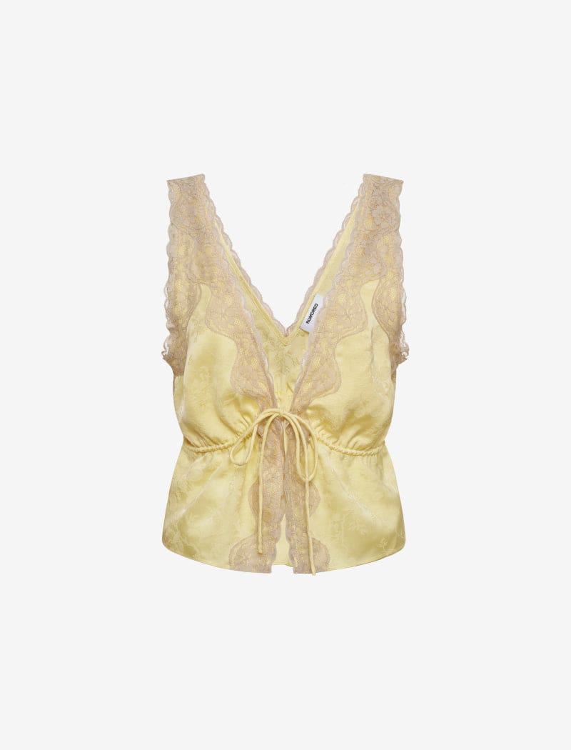 Lady Lace Top Buttercream