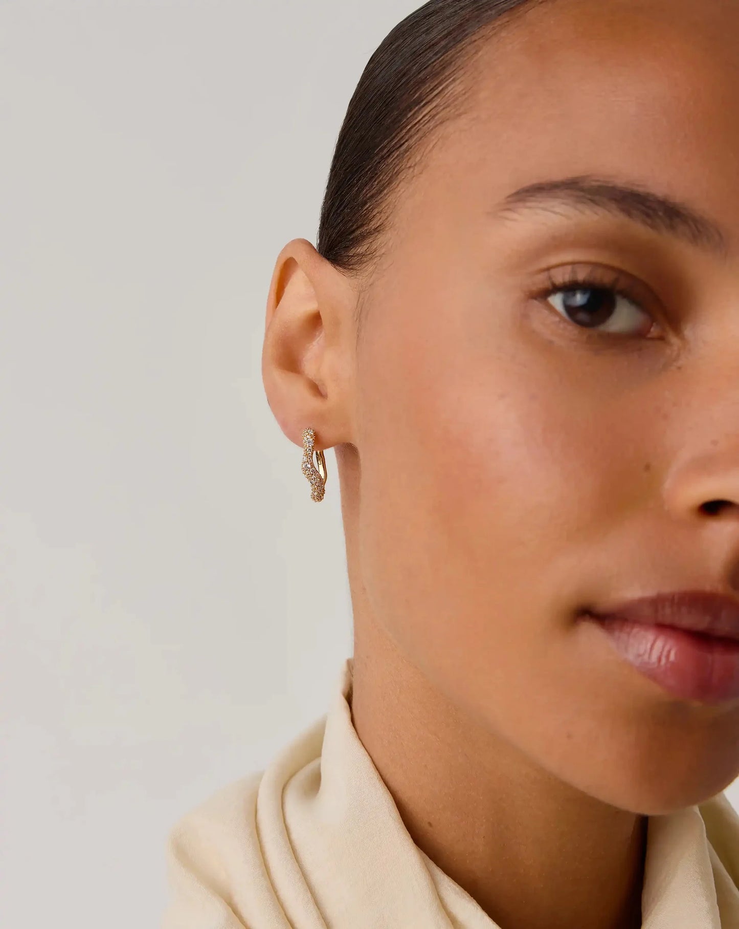 Molten Snow Small Hoop Earrings Gold
