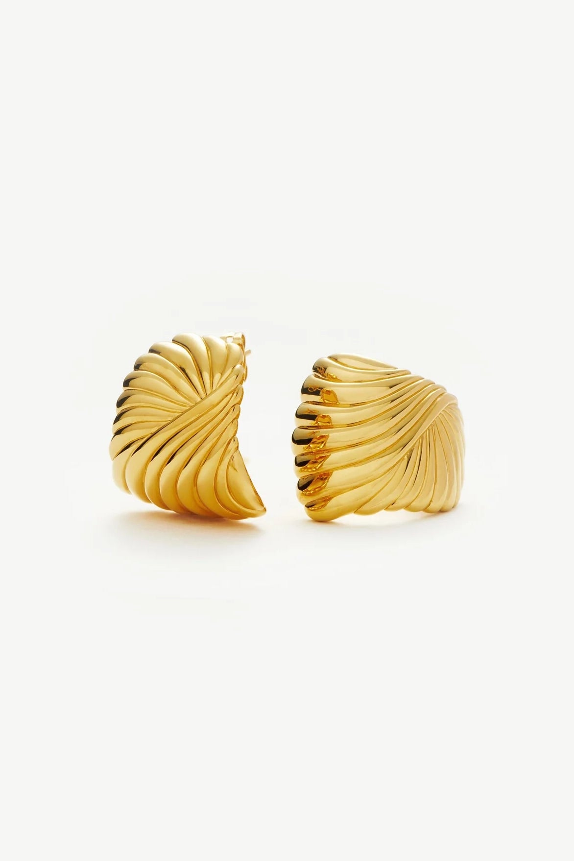 Wavy Ridge Ripple Oversized Stud Earrings