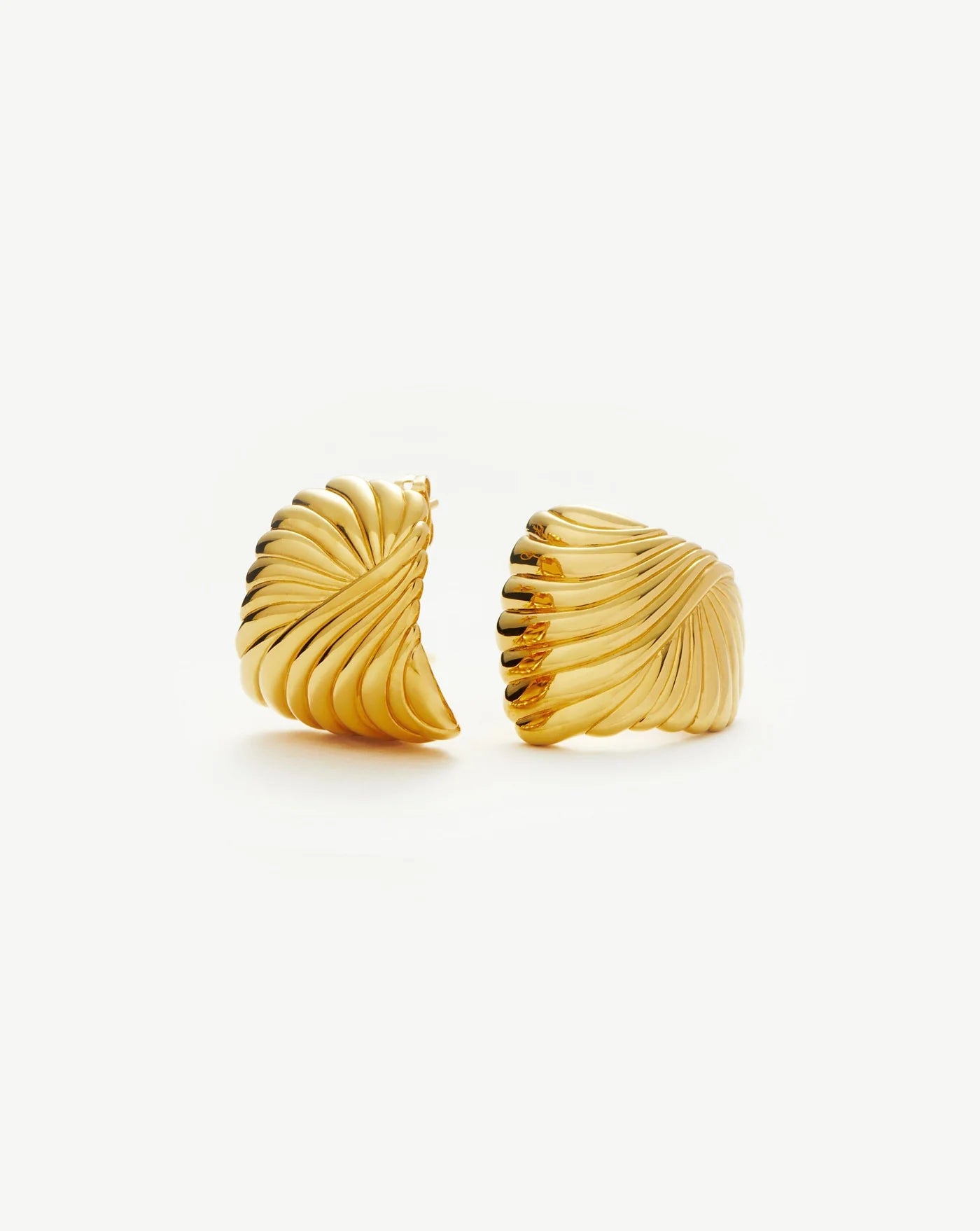 Wavy Ridge Ripple Oversized Stud Earrings