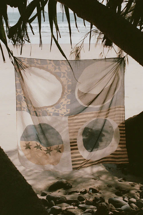 Square Pareo Lunar