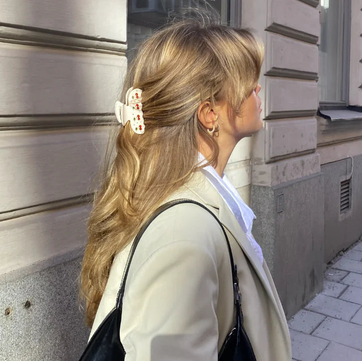 Sweetheart Clip Cherry Pie