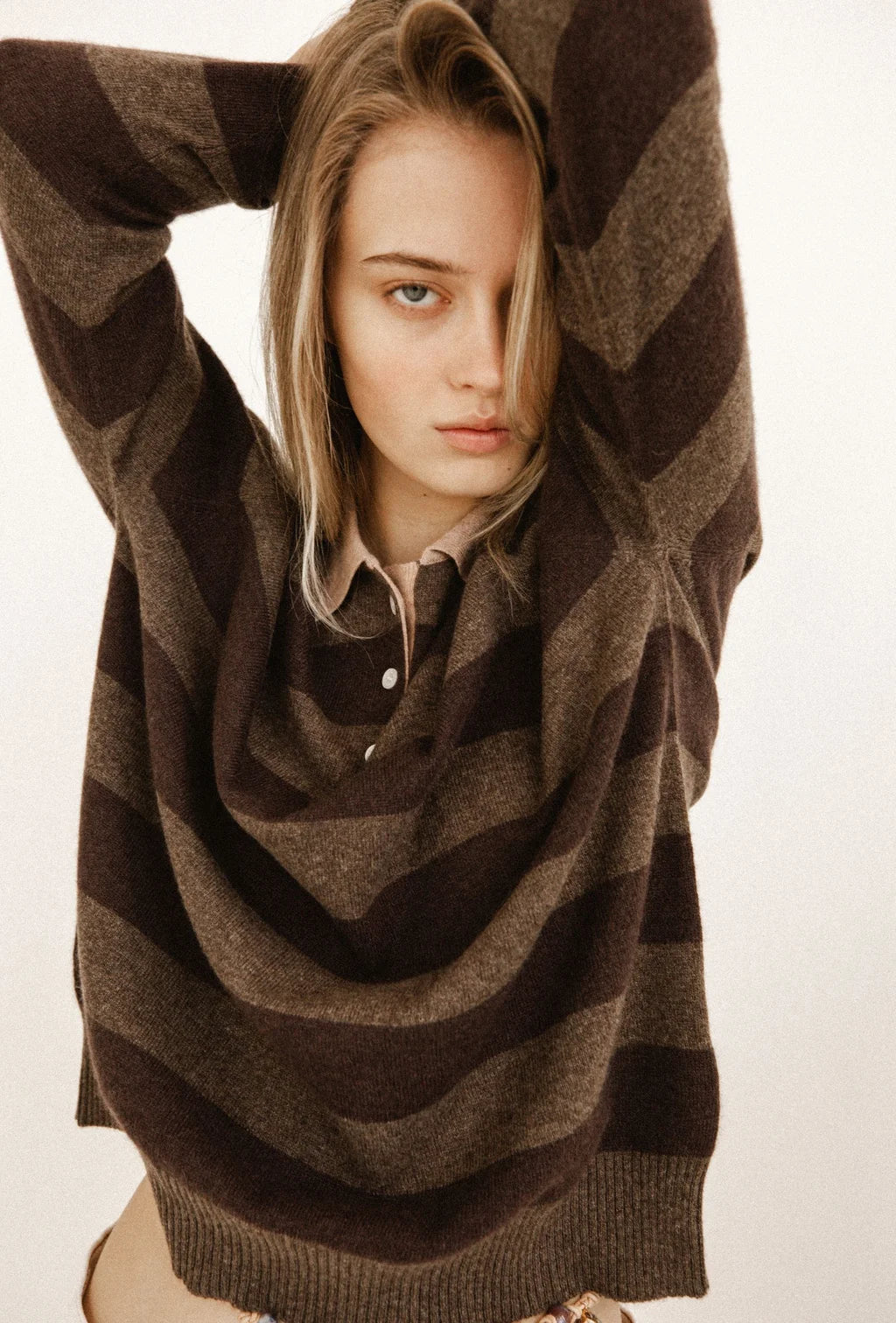 This Must Be The Place Sweater Tiramisu