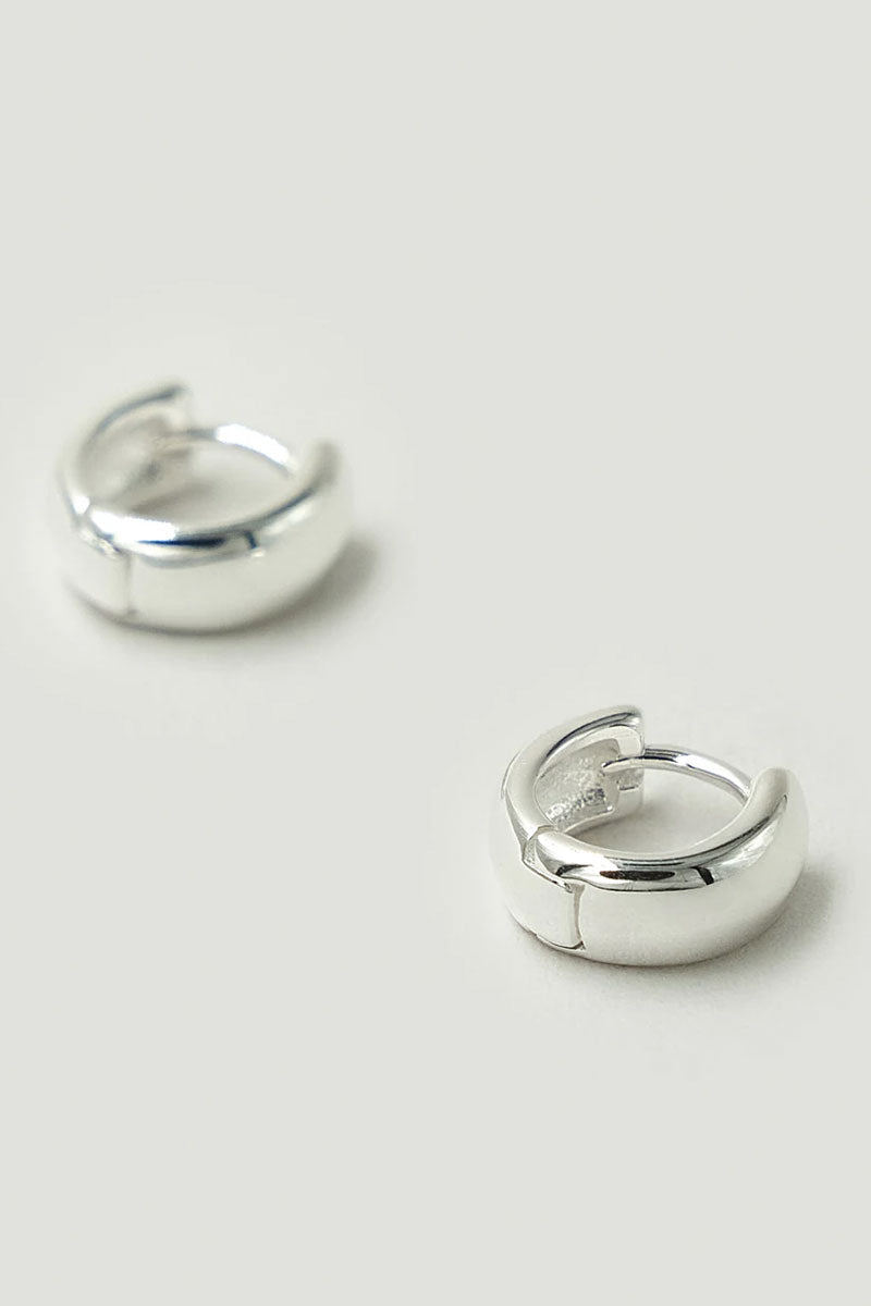 Solid Micro Sleeper Earrings Silver